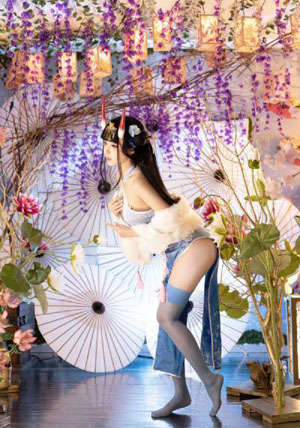 偷妇激情WWW_720高清视频播放