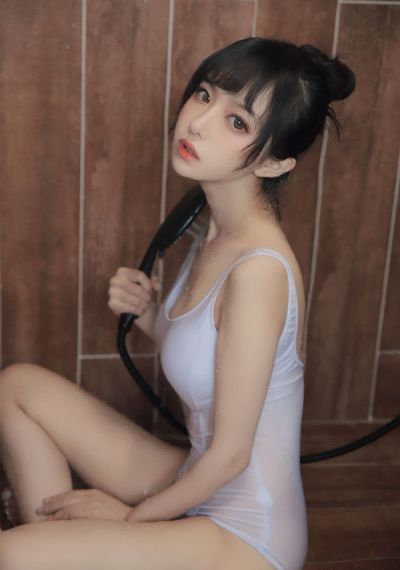秘书在办公室被躁BD在线观看_1080P迅雷电影在线